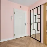 The Heart Of Old Town By Renters Prestige *