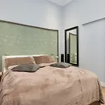 The Heart Of Old Town By Renters Prestige