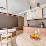 The Heart Of Old Town By Renters Prestige * Danzig
