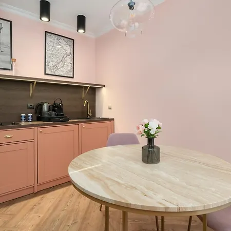 Eleganckie Apartamenty Stare Miasto By Renters Prestige *