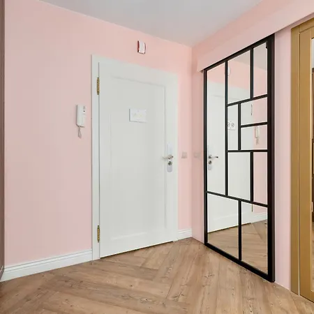 The Heart Of Old Town By Renters Prestige *