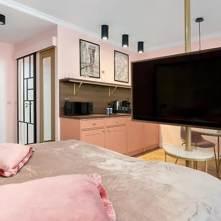 Eleganckie Apartamenty Stare Miasto By Renters Prestige Apartmán