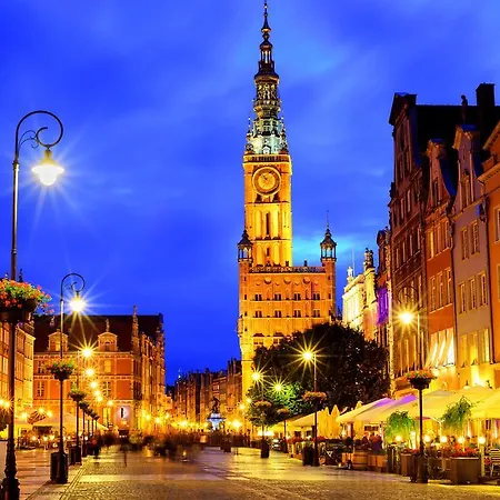 Апартаменты The Heart Of Old Town By Renters Prestige