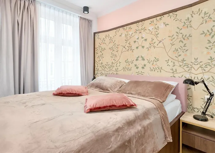 The Heart Of Old Town By Renters Prestige