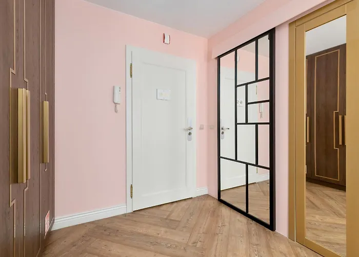 The Heart Of Old Town By Renters Prestige *