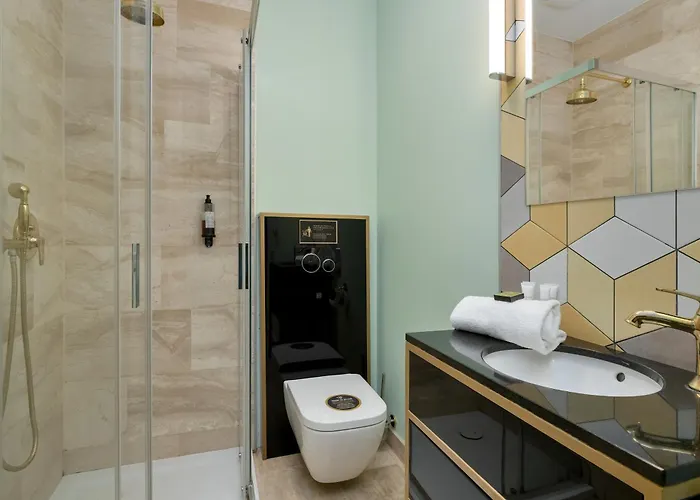 Apartment The Heart Of Old Town By Renters Prestige