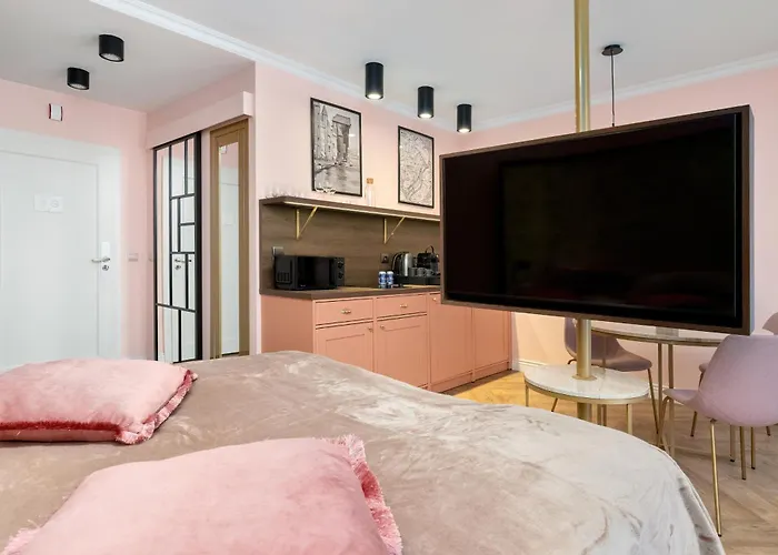 The Heart Of Old Town By Renters Prestige Διαμέρισμα
