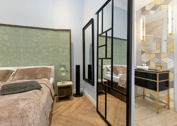 The Heart Of Old Town By Renters Prestige Διαμέρισμα
